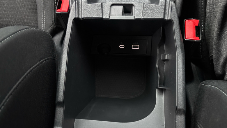 Nissan Qashqai 1.3 DiG-T MH N-Connecta 5dr Petrol Hatchback